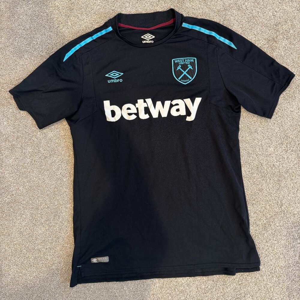 Mens Westham jersey, Size Large